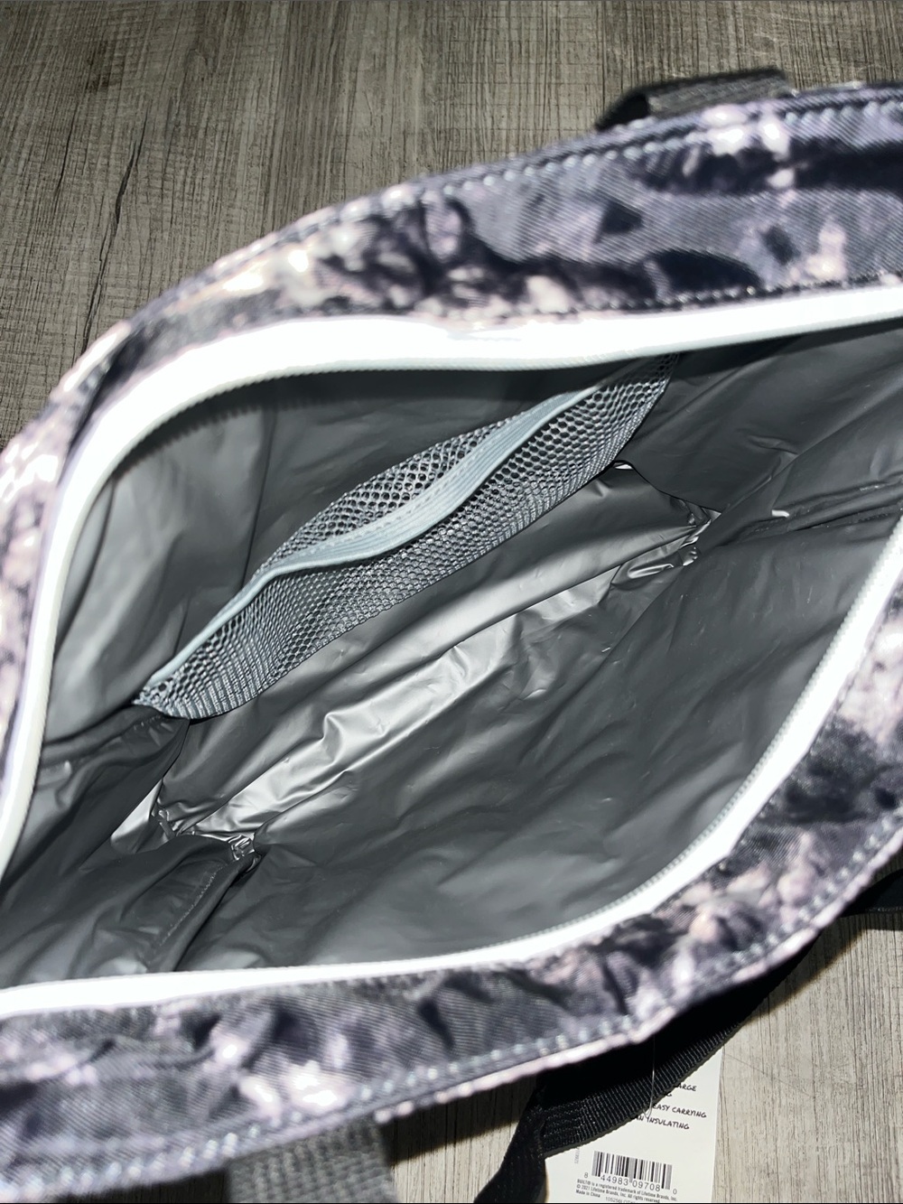 Built Puffer Lunch Tote - Picture 3 of 7